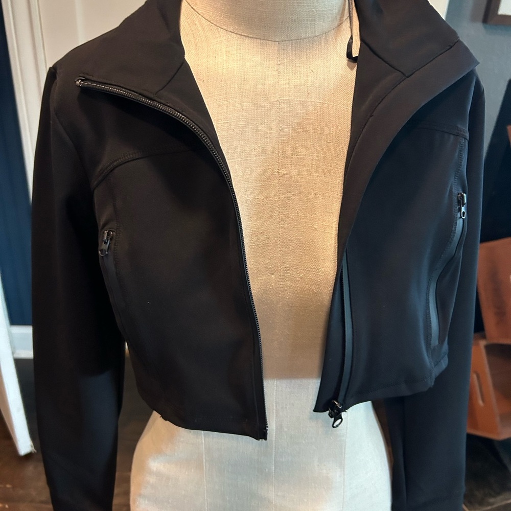 NWOT Zara Tech crop jacket, M.